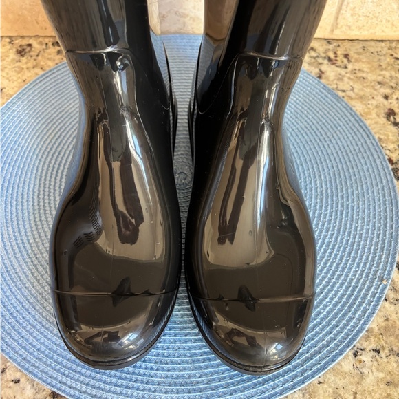 UGG Raana Waterproof Glossy Black Rain Boots 7 - Picture 3 of 13